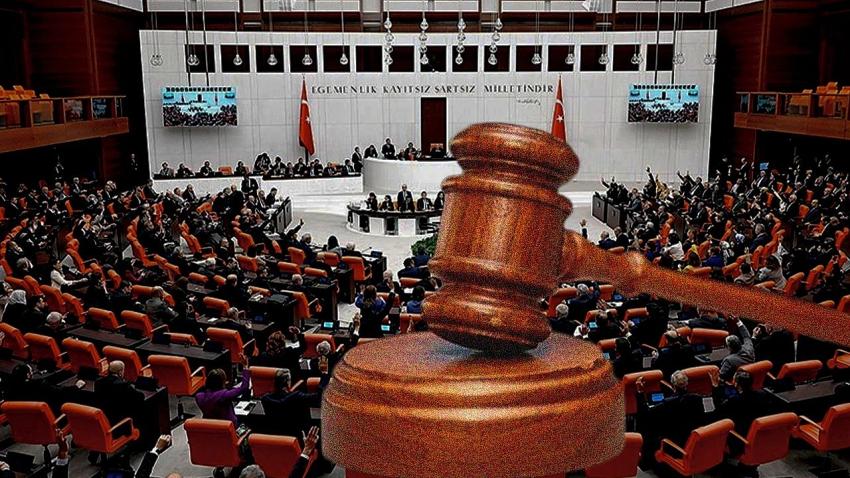 Meclis'ten Geçti 50 Bin Kişiye Tahliye Yolu