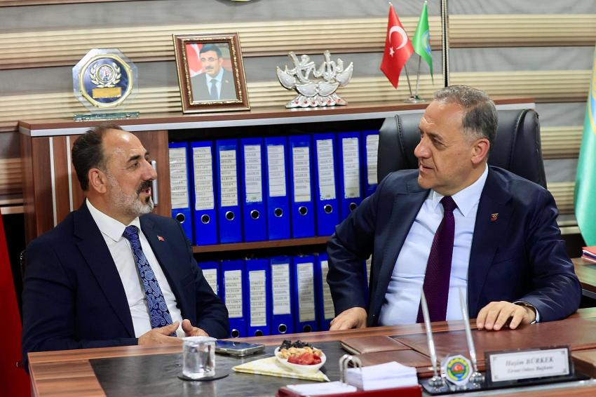 Vali Usta’dan Ziraat Odası’na Ziyaret