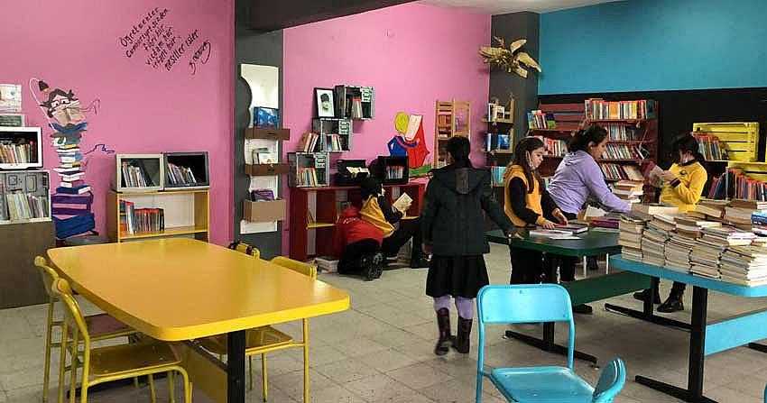 81 İLDE GERİ DÖNÜŞÜM YOLUYLA 250 KÜTÜPHANE YAPILDI