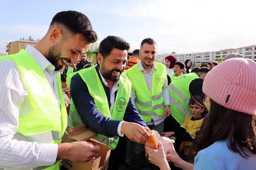 AK Parti’den 23 Nisan Etkinliği 