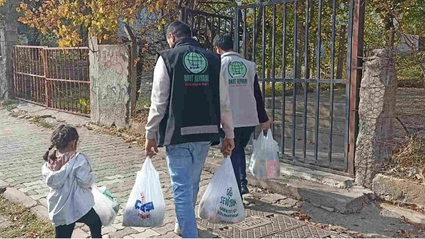 Umut Kervanı’dan  203 Aileye Yardım 