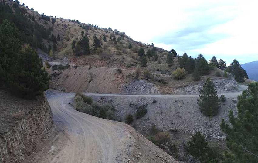 ORMAN YOLLARI YAPILIYOR